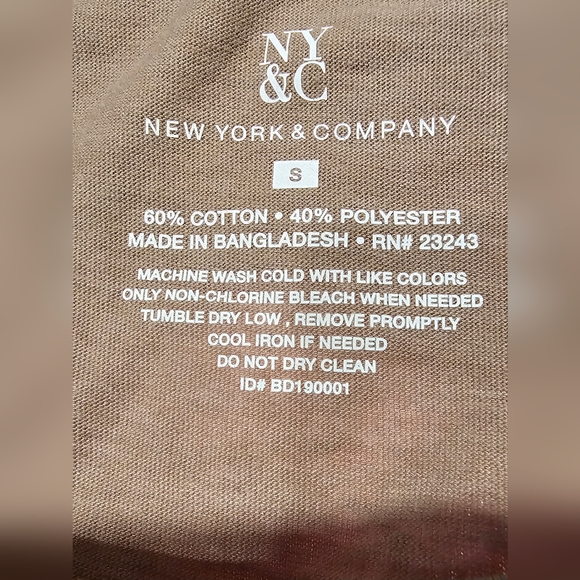 NEW YORK & COMPANY TAN/BROWN WOMENS CREW NECK SHIRT SIZE SMALL - Picture 3 of 6